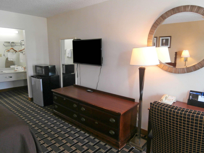 Bedroom 2, Americas Best Value Inn Douglasville, Douglas