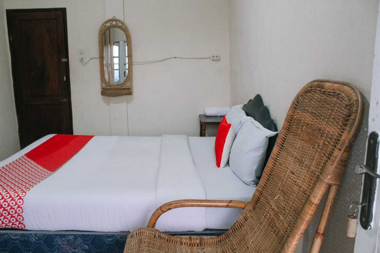 Bedroom 3, OYO 2799 Berastagi Backpacker Rooms, Karo