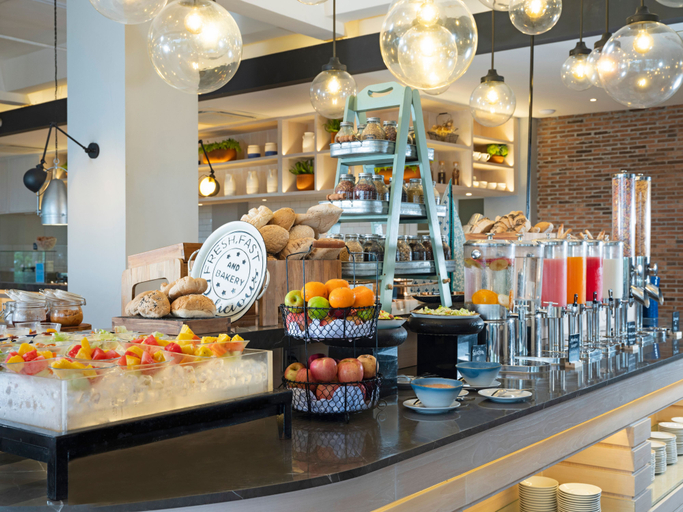 Novus Jiva Anyer Resort Villa and Spa - Food & Drinks