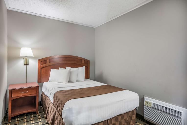 Bedroom 4, Americas Best Value Inn Suites Arkadelphia, Clark