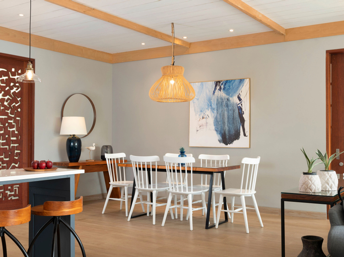 Dining Room 4