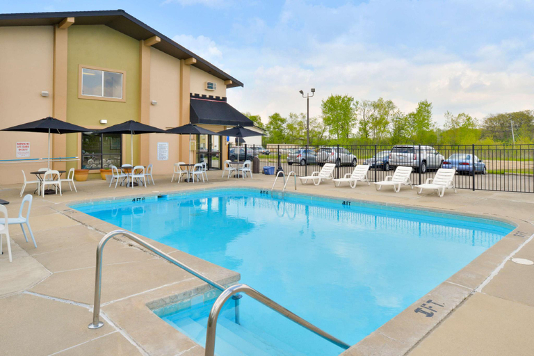 Sport & Beauty, Americas Best Value Inn Madison, Dane