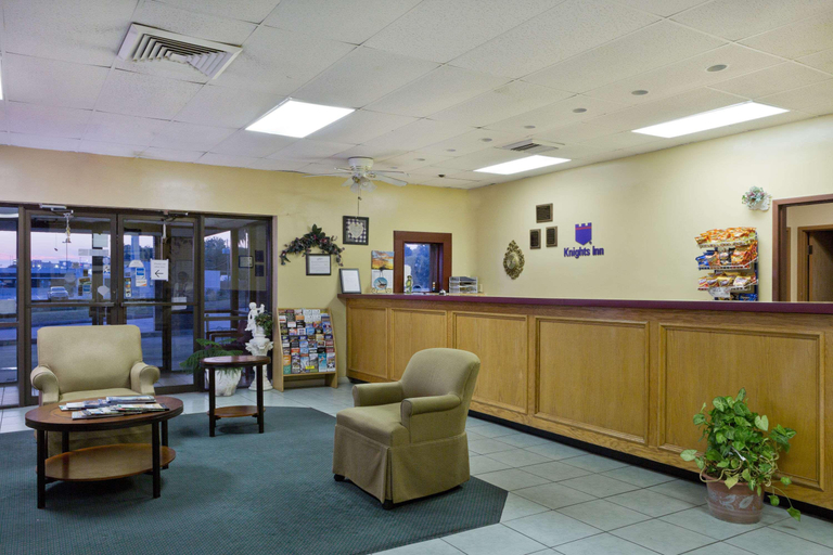 Public Area 3, Knights Inn Brenham, Washington