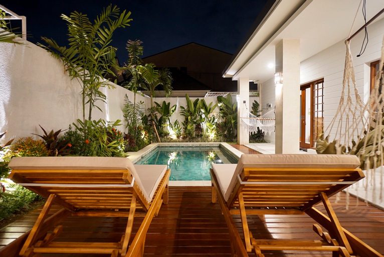 Exterior & Views 6