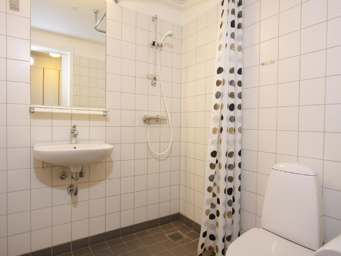 Bathroom 5, Danhostel Fredericia, Fredericia