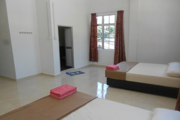 Bedroom 5, OYO 90316 TT Rest House, Tumpat
