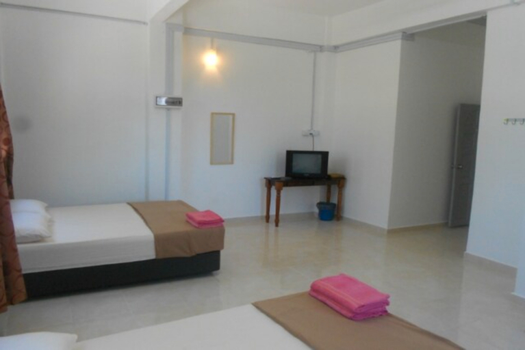 Bedroom 4, OYO 90316 TT Rest House, Tumpat