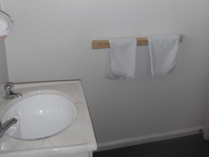 Bathroom, Avalon Motels, Christchurch