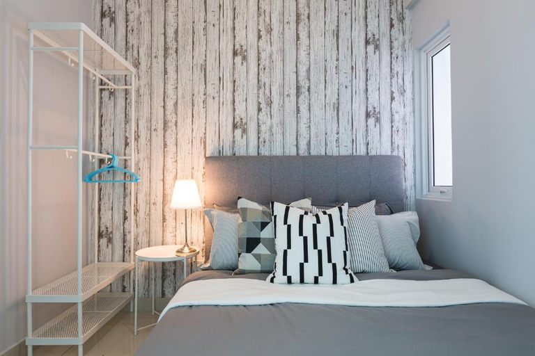 Others 5, Maritime Suite, Penang Island