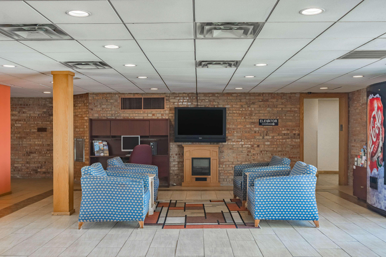 Public Area 3, Motel 6 Grand Rapids, MI - Northeast, Kent