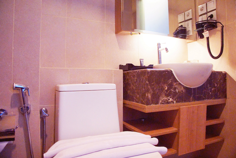 Bathroom 3