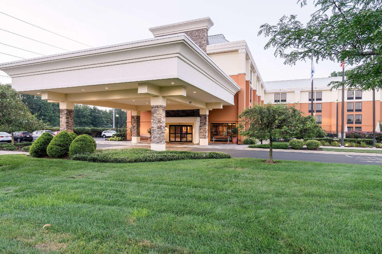 Exterior & Views 2, Comfort Inn & Suites Newark - Wilmington, New Castle