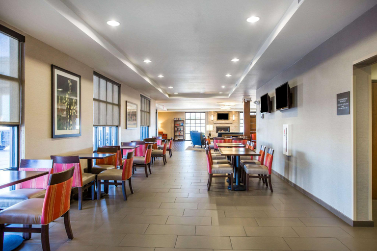 Public Area 2, Comfort Inn & Suites, Laramie