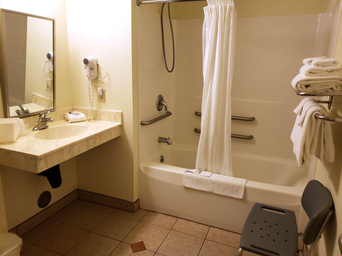 Bathroom 4, Americas Best Value Inn & Suites Independence Va, Grayson
