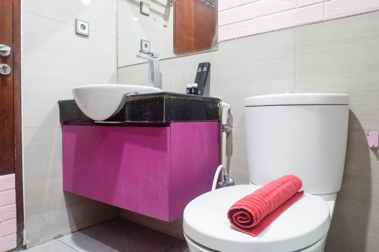 Luxurious 2BR Connected to Marvel City Mall at The Linden Apartment By Travelio, Surabaya