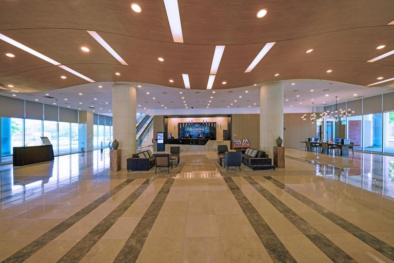 Public Area 4, Harbor Park Hotel, Jung