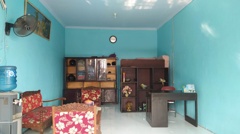RedDoorz Syariah near Stasiun Pekalongan 3, Pekalongan