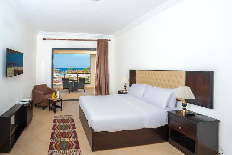 Bedroom, New Eagles Resort & Aqua Park, Al-Ghurdaqah