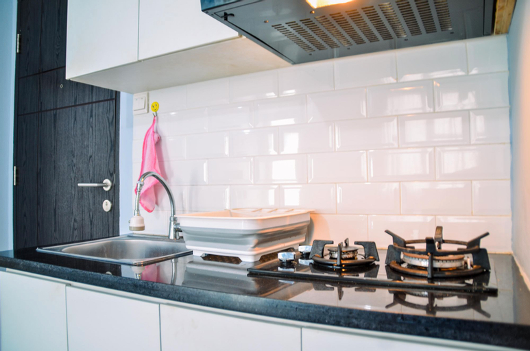 Pleasant Studio at Baileys Apartment By Travelio, Tangerang Selatan