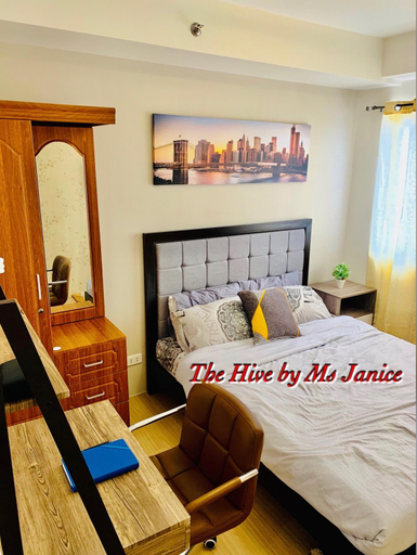 The Hive taytay by Ms Janice, Taytay