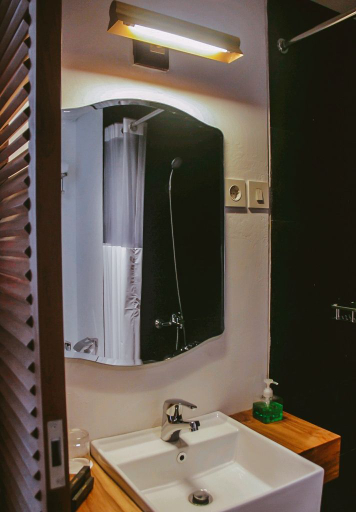 Bathroom 12