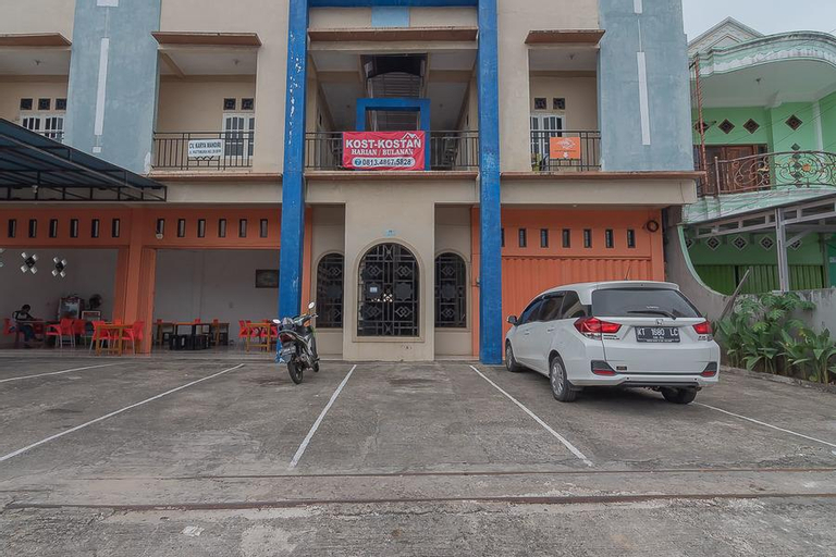 RedDoorz Syariah near Terminal Batu Ampar 2, Balikpapan