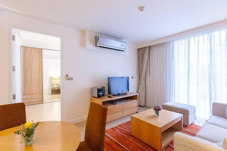 Stylish 1 Bedroom Apartment @Phrom Phong BTS, Khlong Toey
