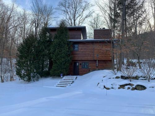 Myers Chalet, Cattaraugus