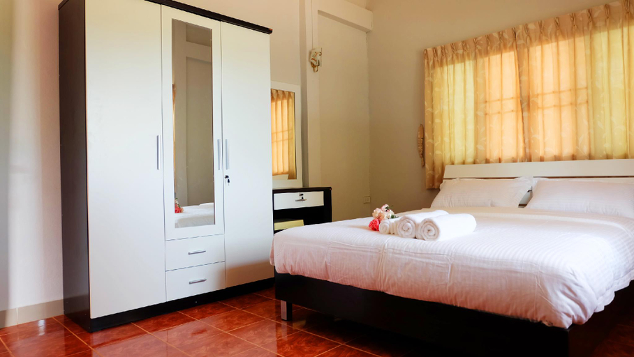 Others 5, Narakorn House, Muang Buri Ram