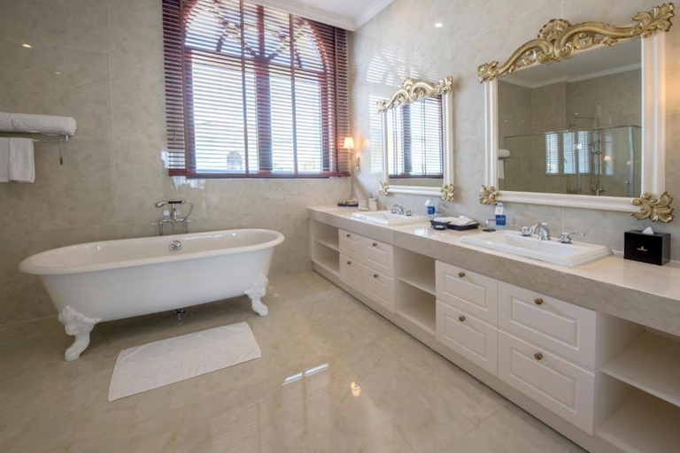 Bathroom 2, Vinpearl Wonderworld Phu Quoc, Phú Quốc