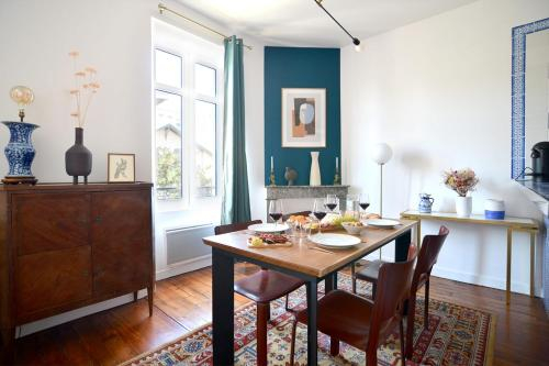 Gambetta Stylish 2 bedrooms apartment - Between Beach & Fresh Market, Pyrénées-Atlantiques