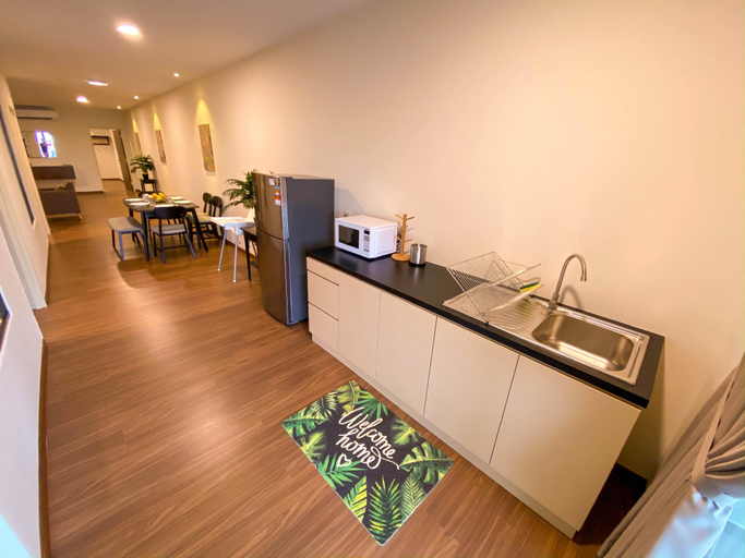 Others 2, The Waterfront Apartment B202, Malacca City