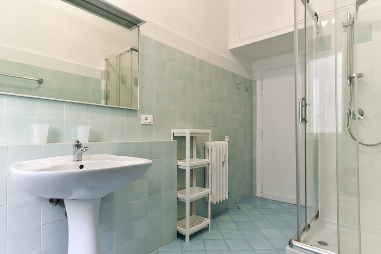 Bathroom 4, Vatican Apartment-Stay inn rome experien, Rome