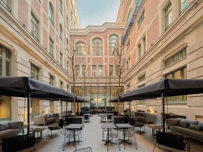 Food & Drinks 5, Kozmo Hotel Suites & Spa, Budapesti