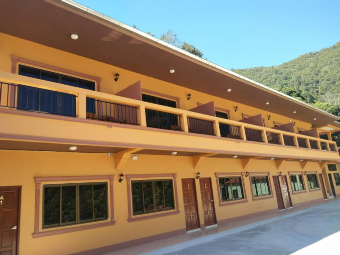 HILL TOP HOME, Mae Fa Luang