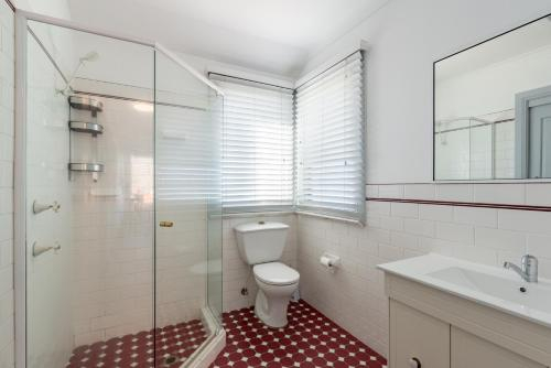 Boutique Private Rm situated in the heart of Burwood 5 - ROOM ONLY, Burwood