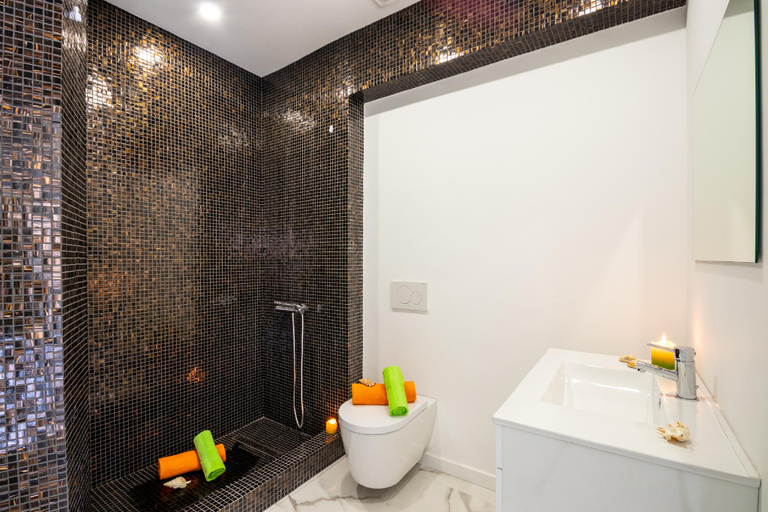 Bathroom 3, Dubai apartment, Albufeira