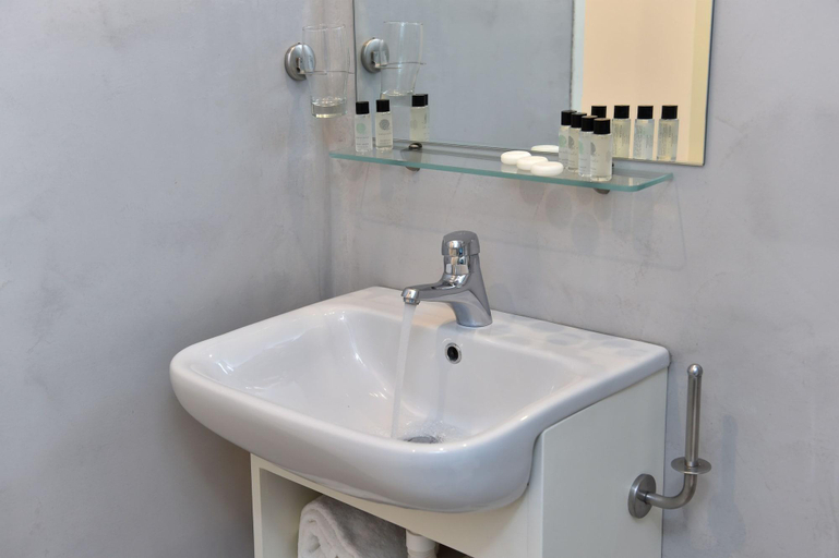 Bathroom 5, Mersina Exclusive, South Aegean