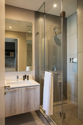 Bathroom 5, The Capital Trilogy, City of Tshwane