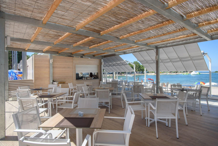 Food & Drinks 5, Mobile Homes Valkanela, Vrsar
