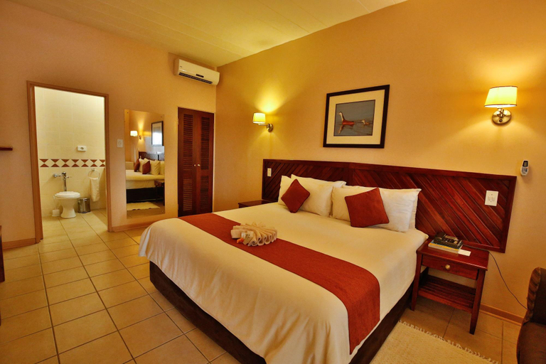 Bedroom 3, Maun Lodge, Ngamiland East