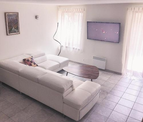Quality Gaume - Private Spa Jacuzzi, Sauna & Mountain Bikes - Chassepierre, Luxembourg