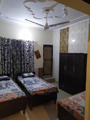Luxury Home Stay-PG Rooms, Palwal