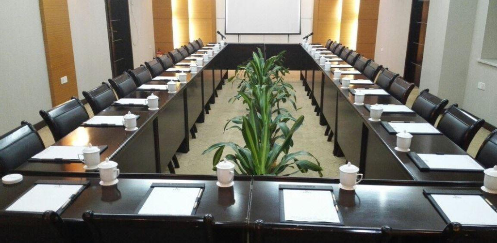 Huahai Hotel, Maoming