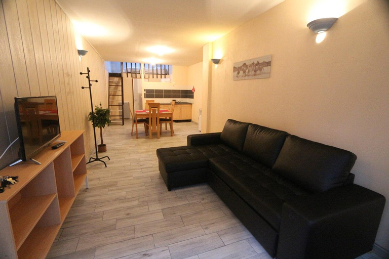 Cholet centre Studio+mezzanine 4 p. parking privé, Maine-et-Loire