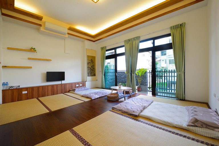 Shrimp Lodge 。蝦の小屋。紅白蝦房, Nantou