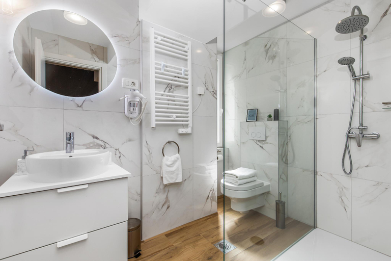 Bathroom 2, InCenter Apartment Rijeka 1, Rijeka