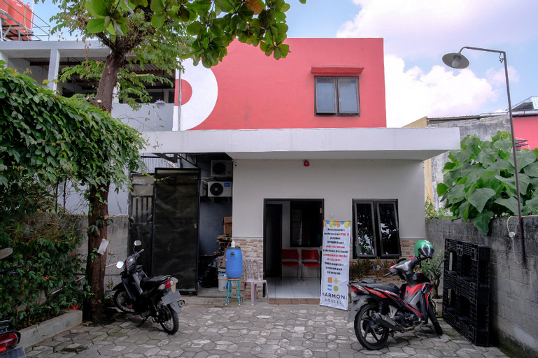 Exterior & Views 2, Harmoni Guest House, Semarang