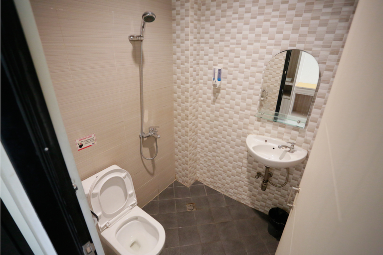 Bathroom, City Home Banjarmasin, Banjarmasin
