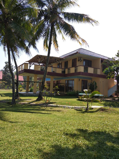 Villa Koi Emas (Salsabila Luxury Beach Villas), Sukabumi